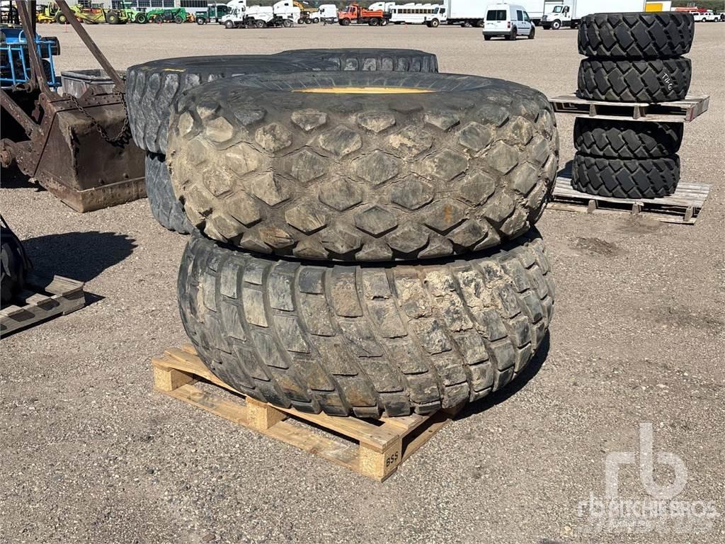  Quantity of (2) Tires, wheels and rims