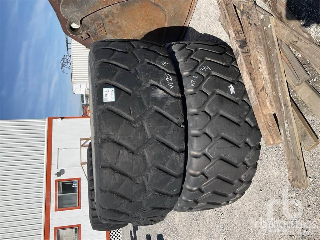  Quantity of (4) Tires, wheels and rims