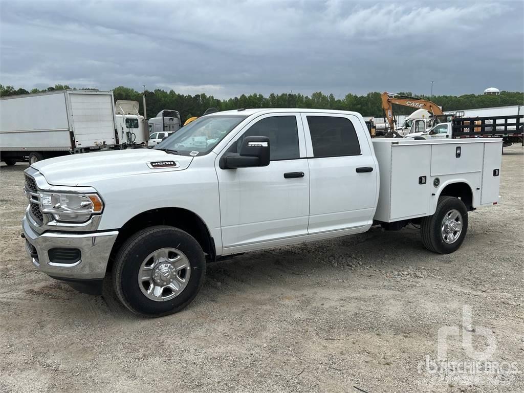 RAM 2500 Work Trucks / Municipal