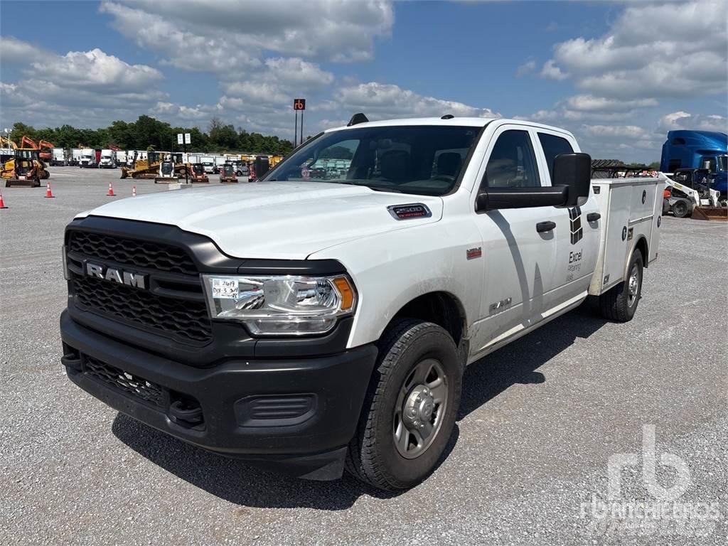 RAM 2500 Work Trucks / Municipal
