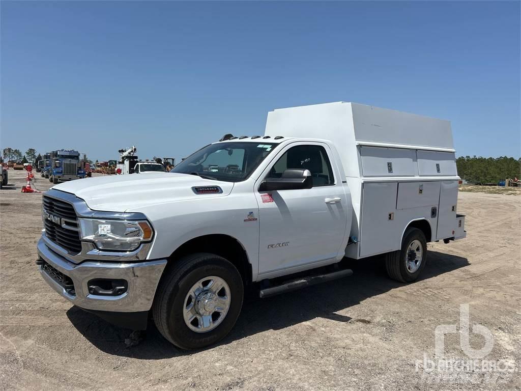 RAM 3500 Work Trucks / Municipal