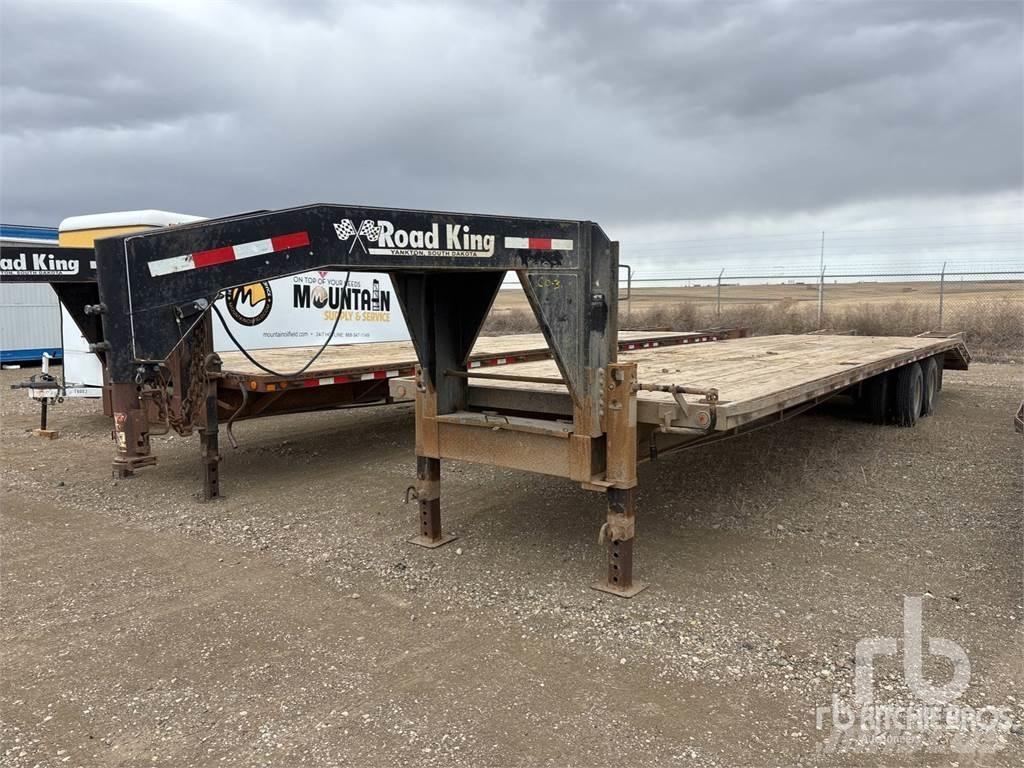  ROAD KING T-132 Lowboy trailer