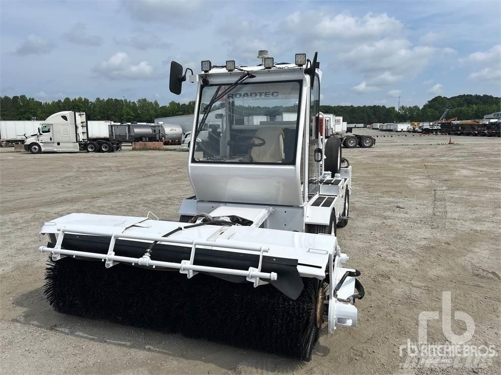 Roadtec FB-100E Indoor sweepers