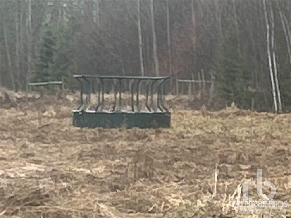  Round Bale Animal Feeders