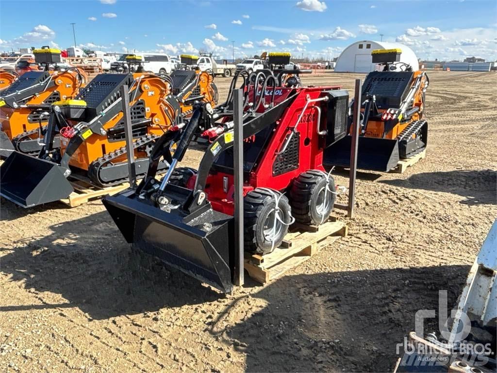  SDLOOL SL323C Skid Steer Loaders