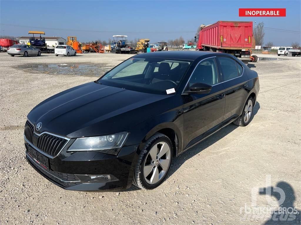 Skoda SUPERB Automobiles / SUVS