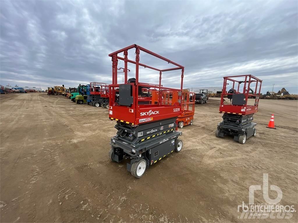 SkyJack SJ3219 Scissor Lifts