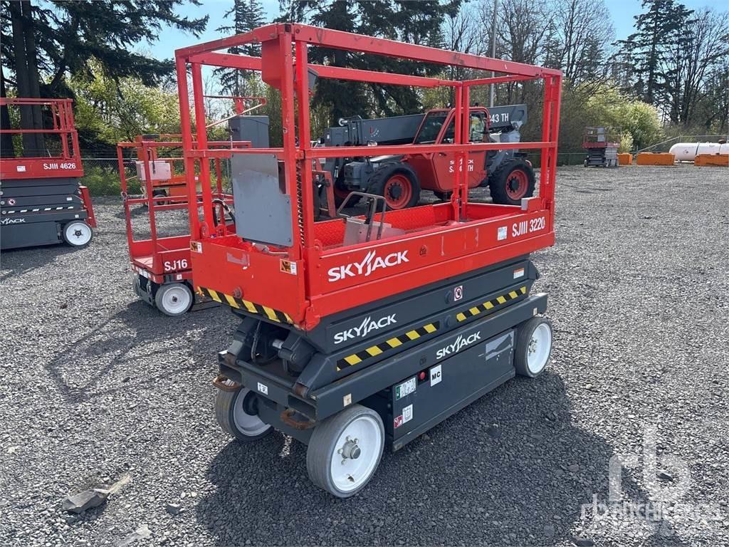 SkyJack SJ3220 Scissor Lifts