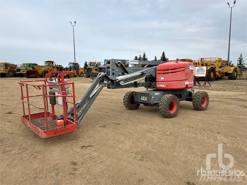 SkyJack SJ46AJ Articulated boom lifts
