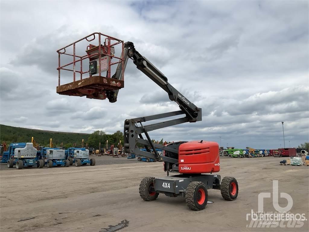 SkyJack SJ46AJ Articulated boom lifts