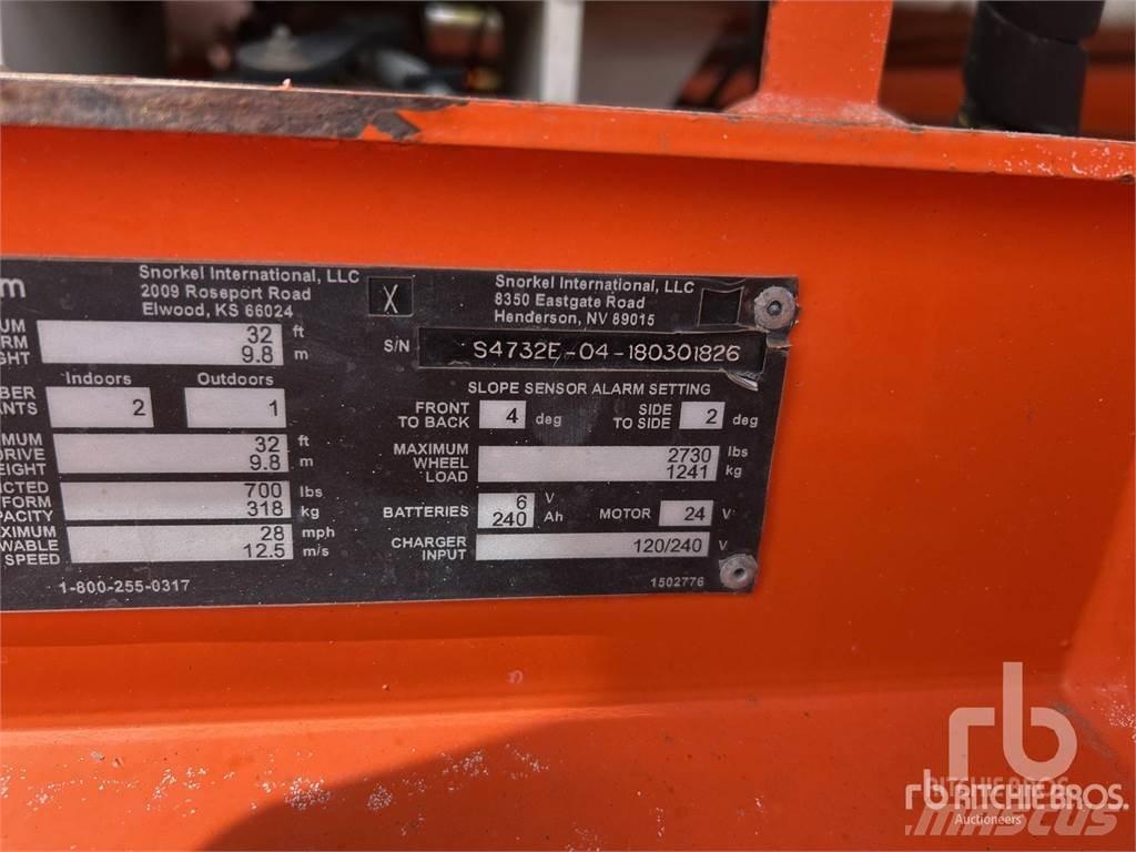 Snorkel S4732E Scissor Lifts