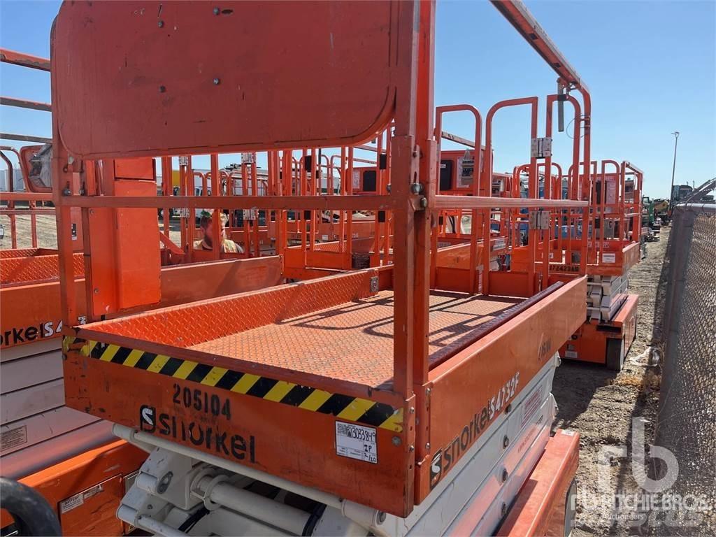 Snorkel S4732E Scissor Lifts