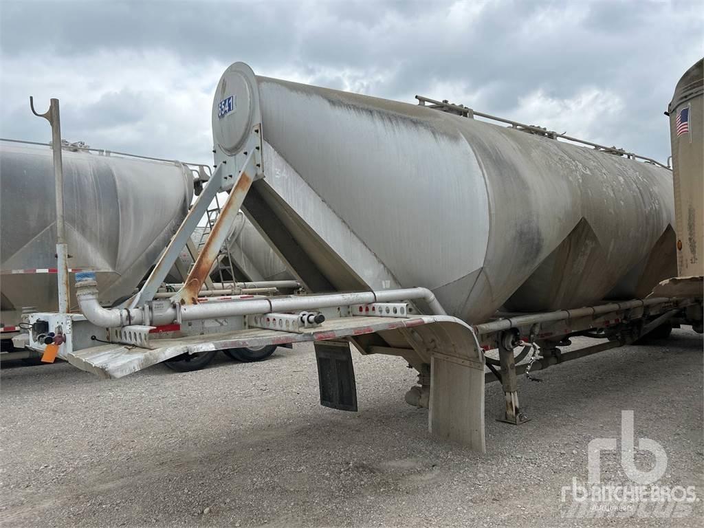  STEP T/A Tank Trailers