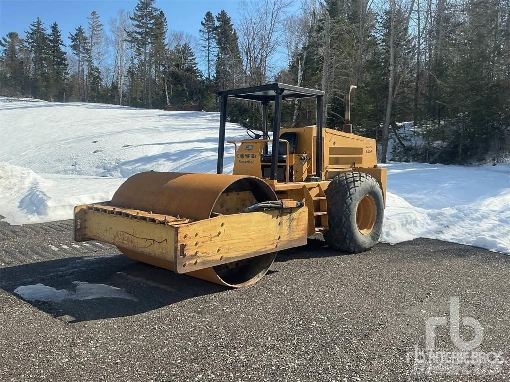 SUPER PAC 840P Soil Compactors