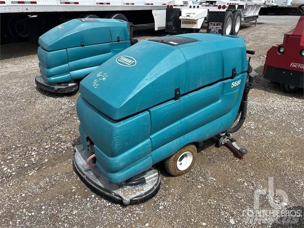 Tennant 5680 Sweepers