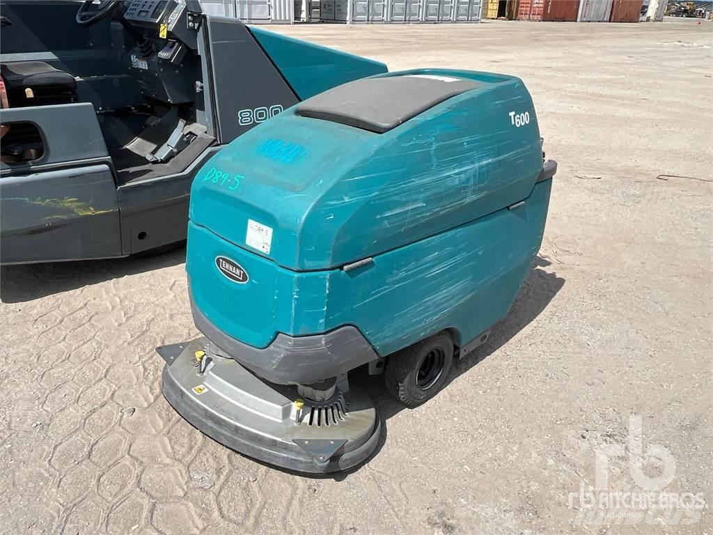 Tennant T600 Sweepers