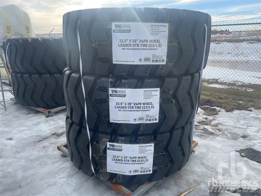 TMG TR235 Tires, wheels and rims