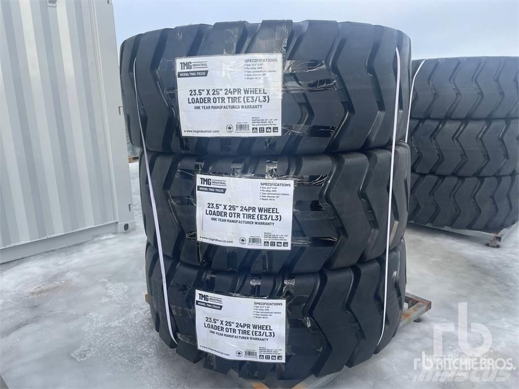TMG TR235 Tires, wheels and rims