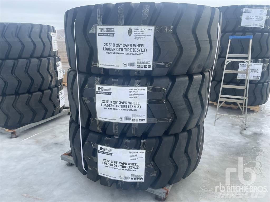 TMG TR235 Tires, wheels and rims