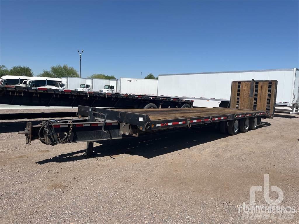 TOWMASTER T-50 Lowboy trailer