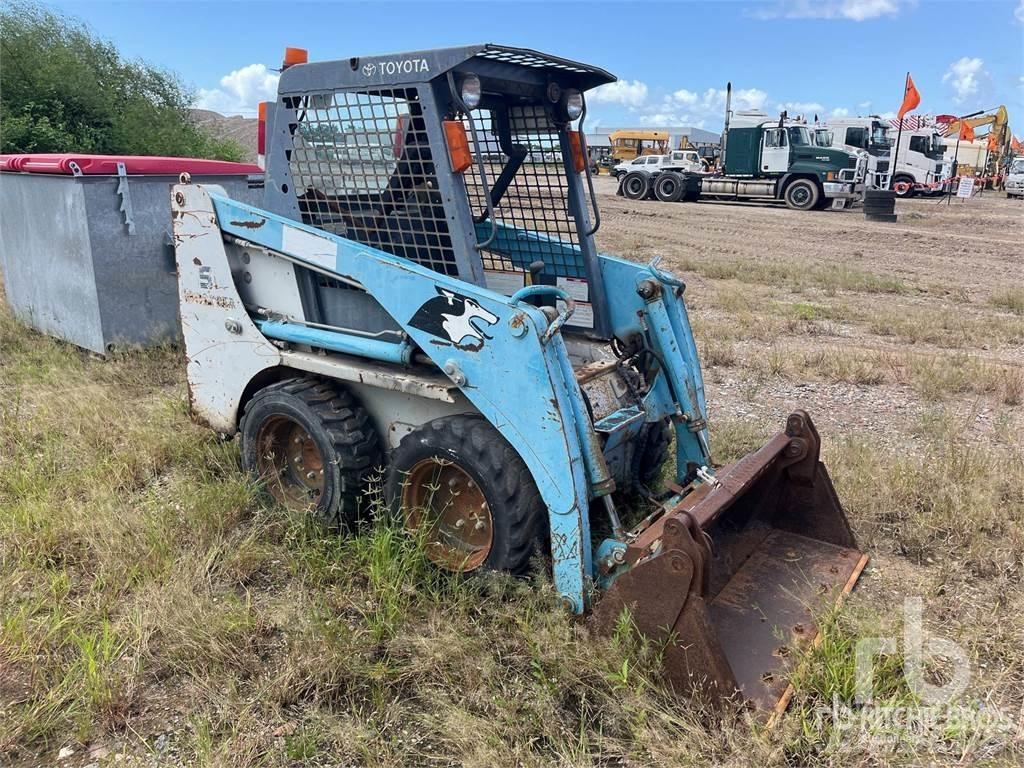 Toyota 4SDK5 Skid Steer Loaders
