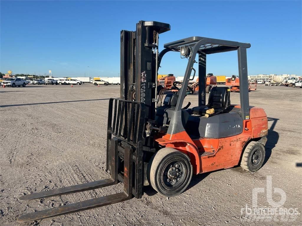 Toyota 7FDU30 Diesel Forklifts