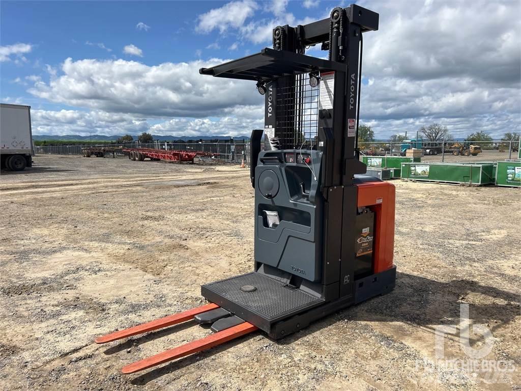Toyota 8BPU15 Electric Forklifts