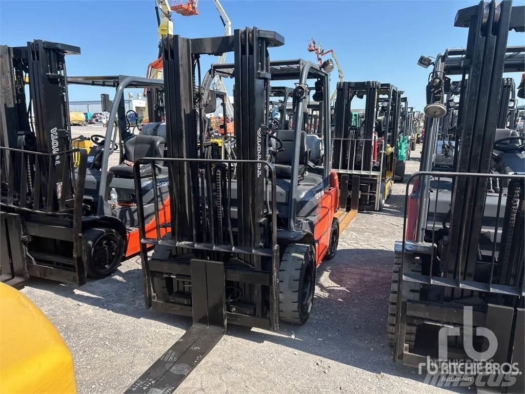 Toyota 8FGU25 Diesel Forklifts