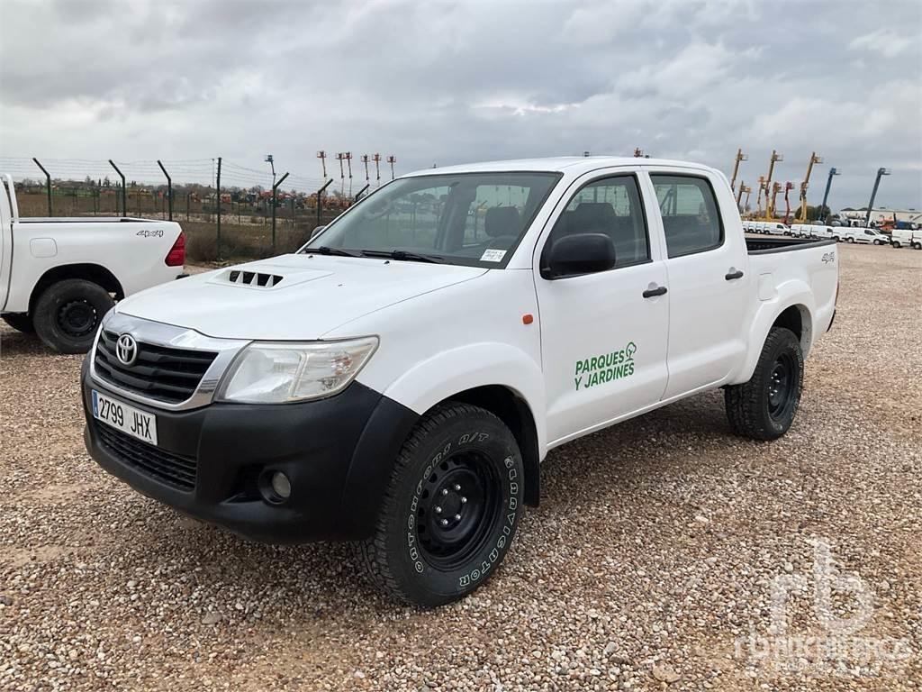 Toyota HILUX Pickup Trucks