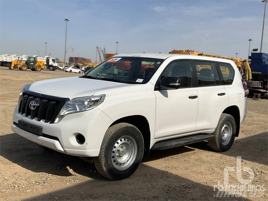 Toyota PRADO Pickup Trucks