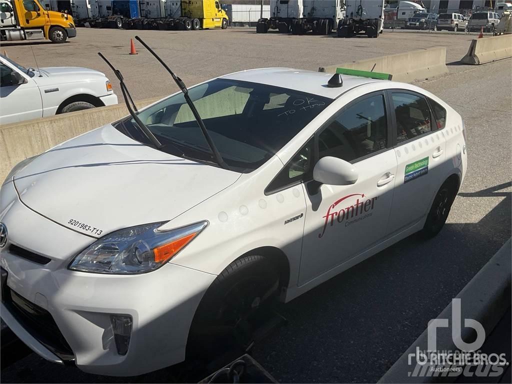 Toyota PRIUS Automobiles / SUVS