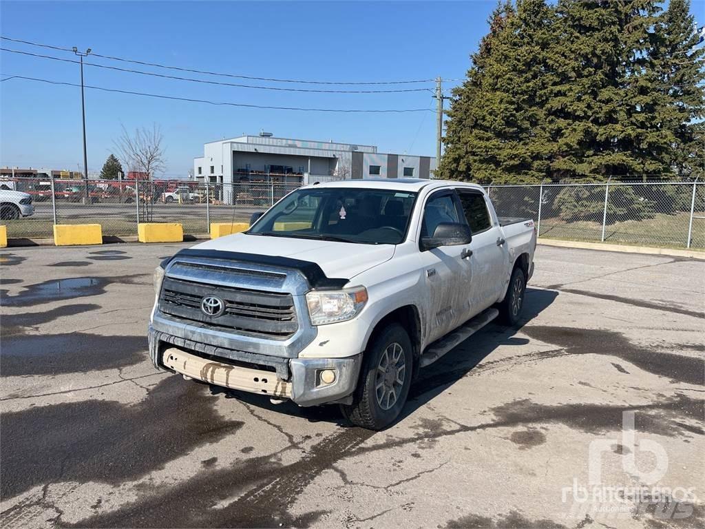 Toyota TUNDRA Pickup Trucks