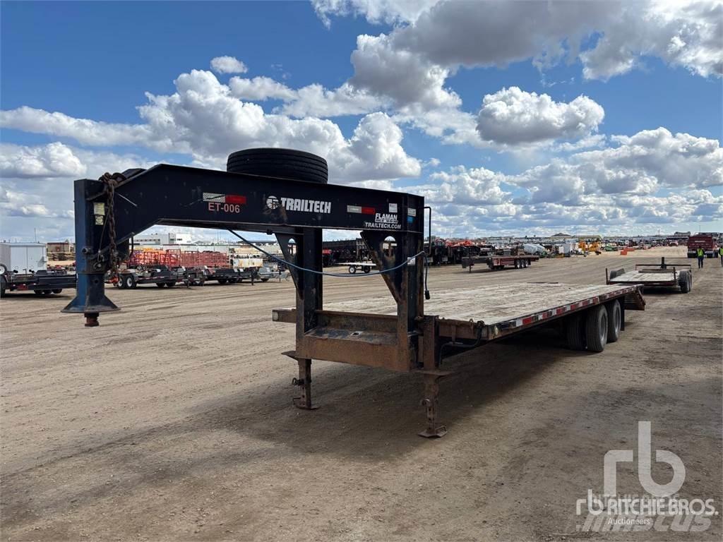 Trailtech TD210 Lowboy trailer