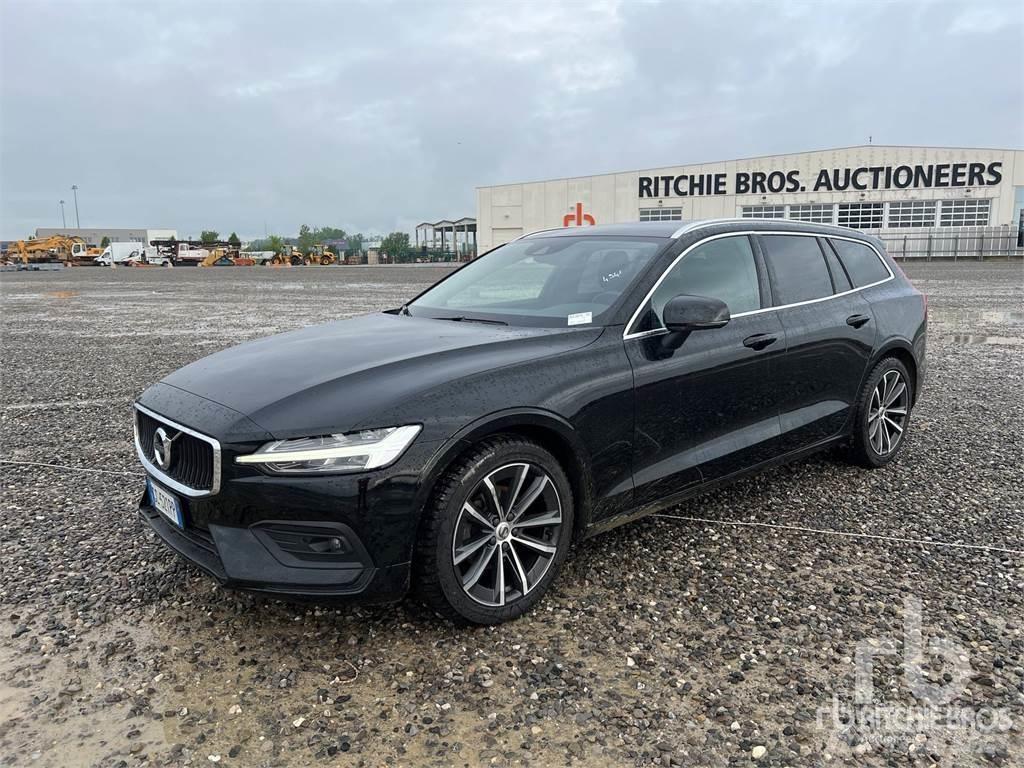 Volvo V60 Automobiles / SUVS