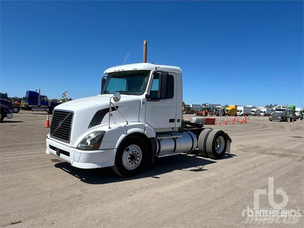 Volvo VNL300 Conventional Trucks / Tractor Trucks