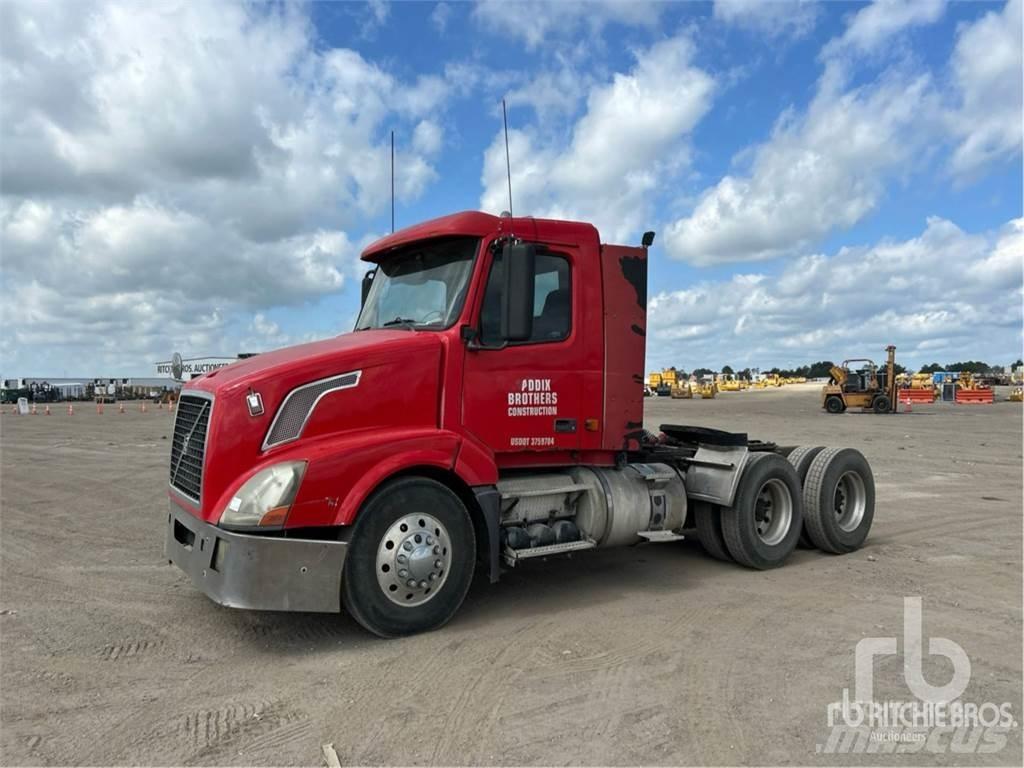 Volvo VNL300 Conventional Trucks / Tractor Trucks