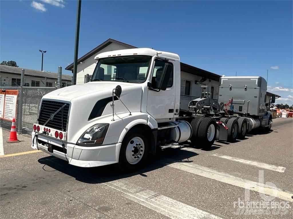 Volvo VNL300 Conventional Trucks / Tractor Trucks
