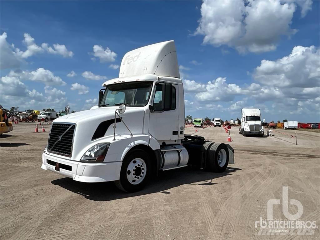 Volvo VNL300 Conventional Trucks / Tractor Trucks