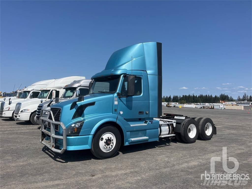 Volvo VNL300 Conventional Trucks / Tractor Trucks