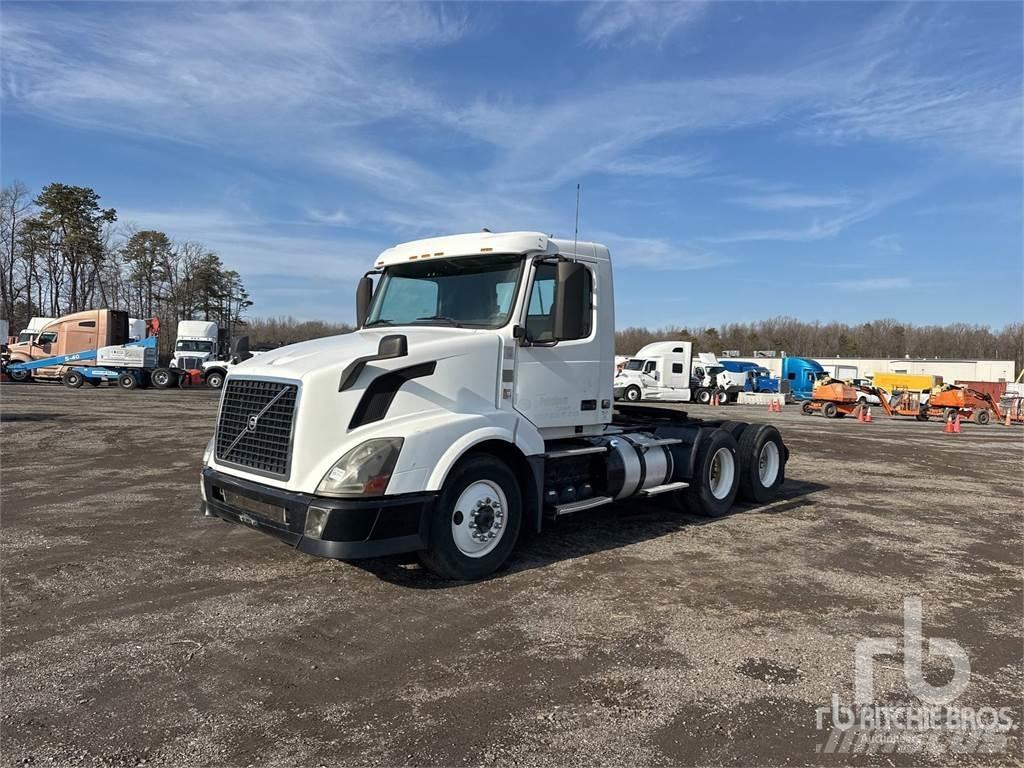 Volvo VNL300 Conventional Trucks / Tractor Trucks