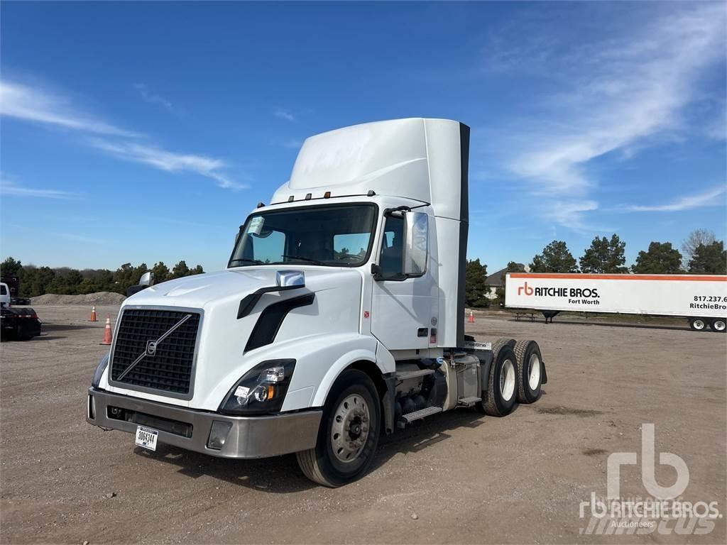 Volvo VNL300 Conventional Trucks / Tractor Trucks