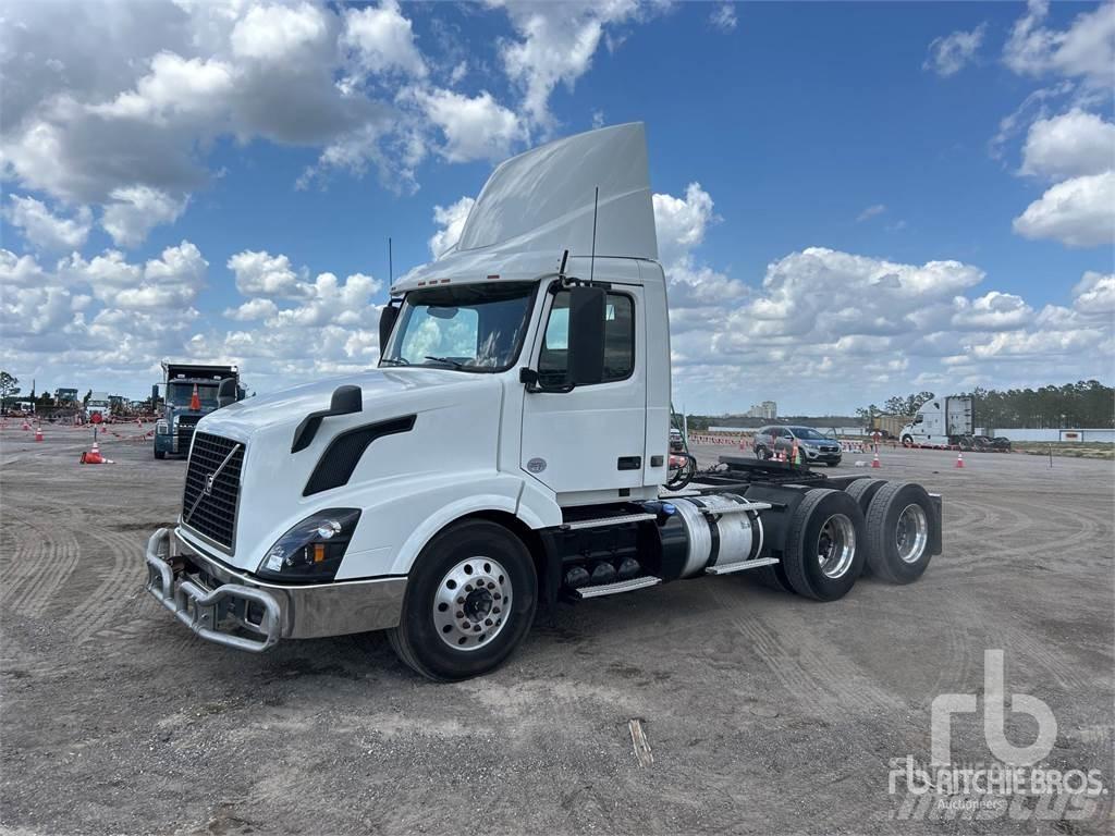 Volvo VNL300 Conventional Trucks / Tractor Trucks