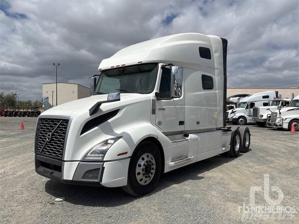 Volvo VNL64760 Conventional Trucks / Tractor Trucks