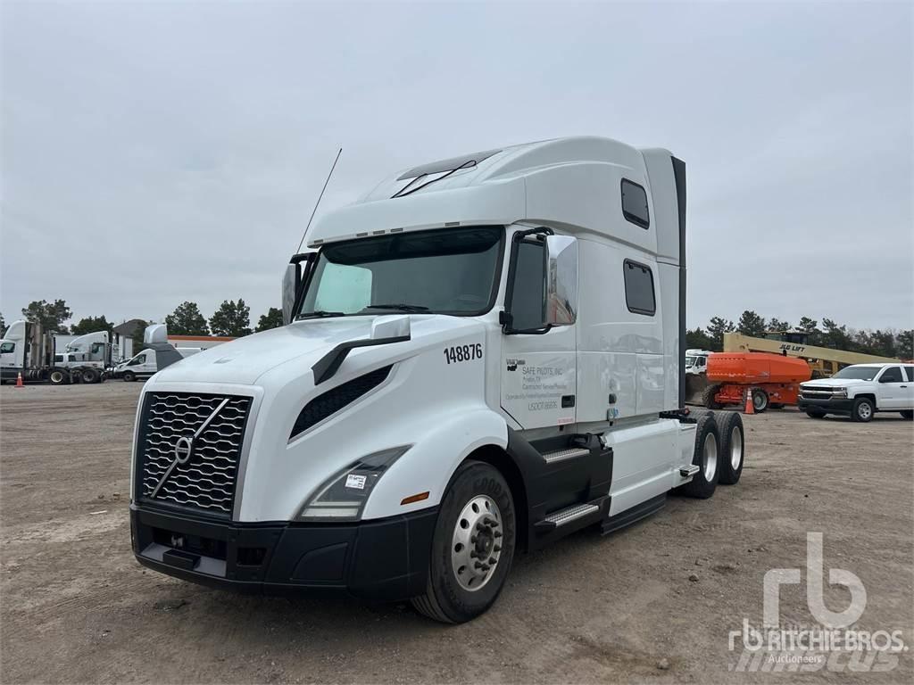 Volvo VNL670 Conventional Trucks / Tractor Trucks