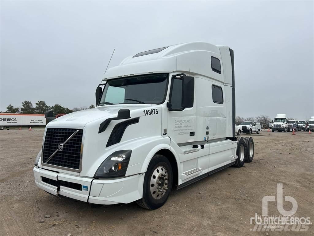 Volvo VNL670 Conventional Trucks / Tractor Trucks