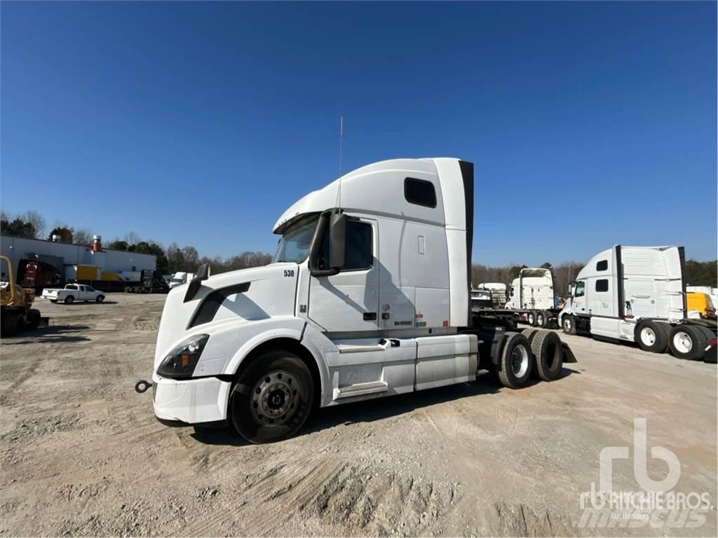 Volvo VNL670 Conventional Trucks / Tractor Trucks