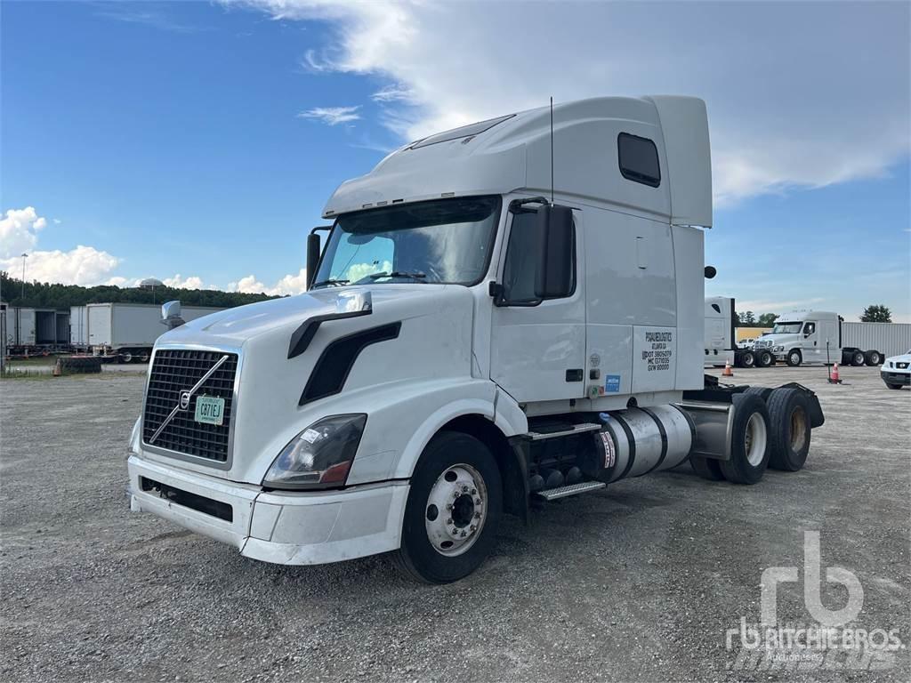 Volvo VNL670 Conventional Trucks / Tractor Trucks