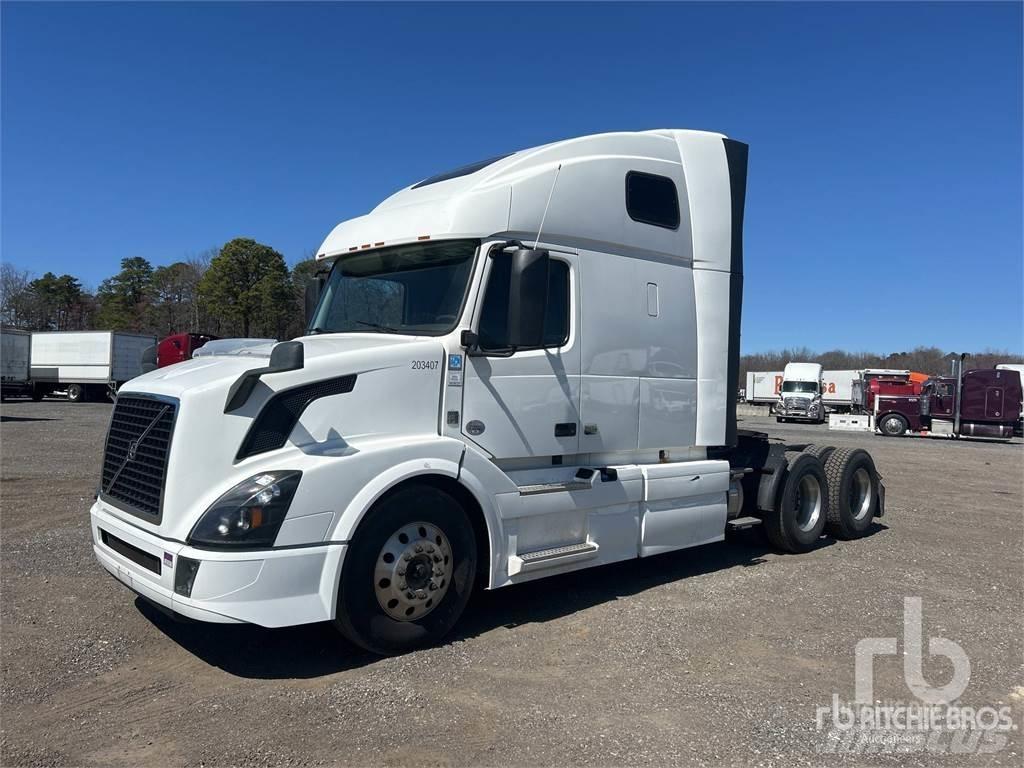 Volvo VNL670 Conventional Trucks / Tractor Trucks