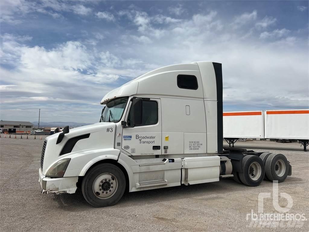 Volvo VNL670 Conventional Trucks / Tractor Trucks