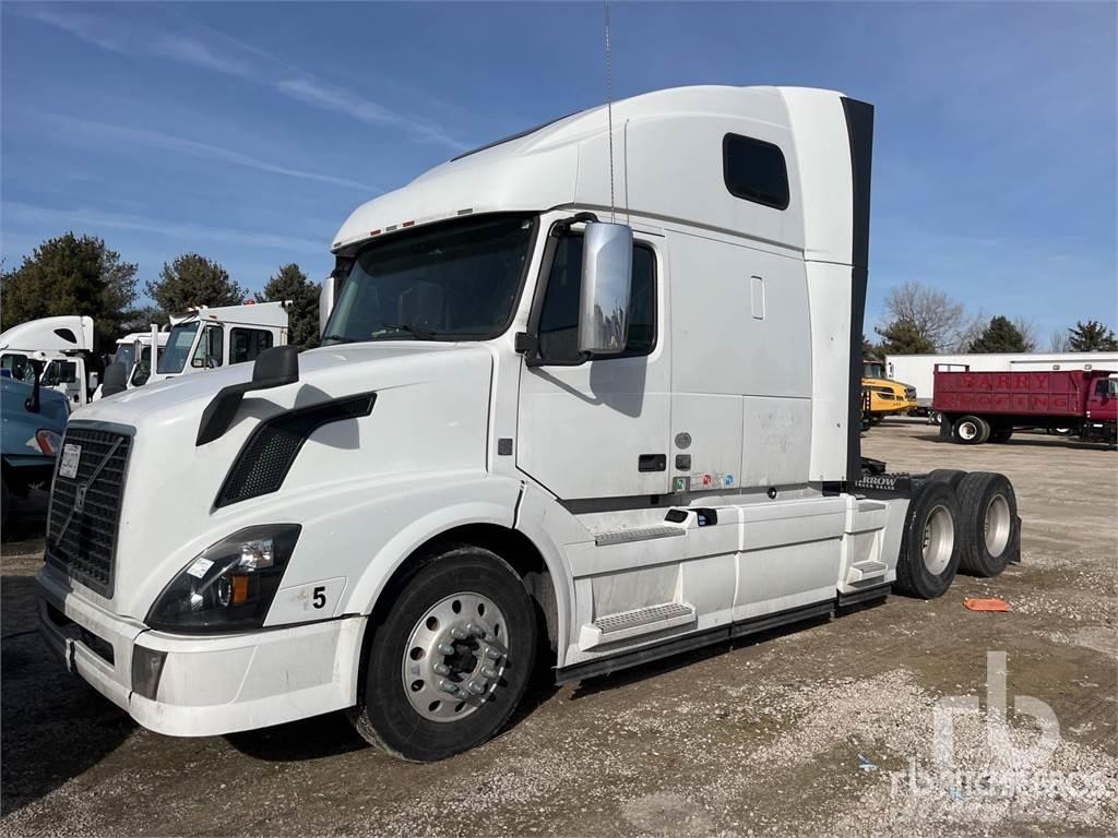 Volvo VNL670 Conventional Trucks / Tractor Trucks